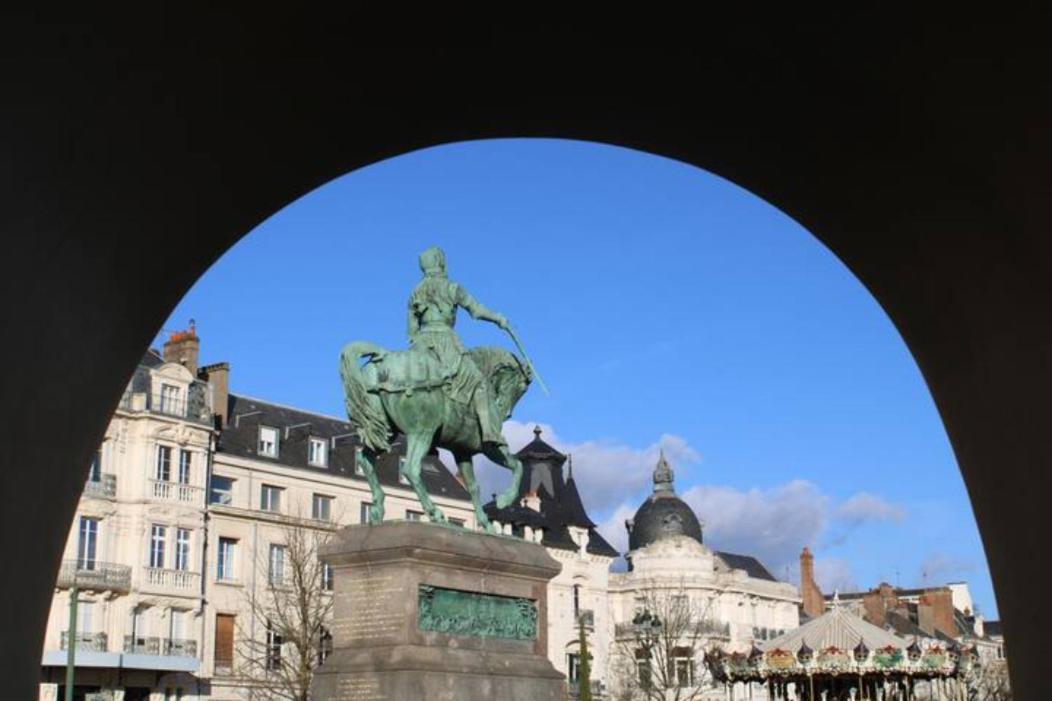オルレアンThe Garden, Proche Bord De Loireアパートメント エクステリア 写真